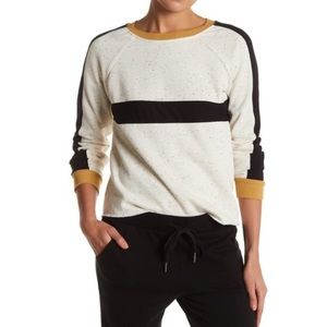 Socialite Speckled casual crop sweater